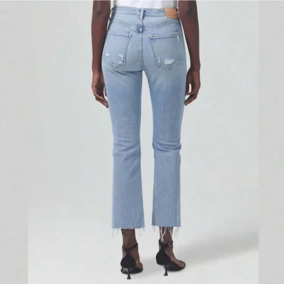 Citizens of Humanity Isola Cropped Vintage Distressed Jeans in Blue Moon Size 29